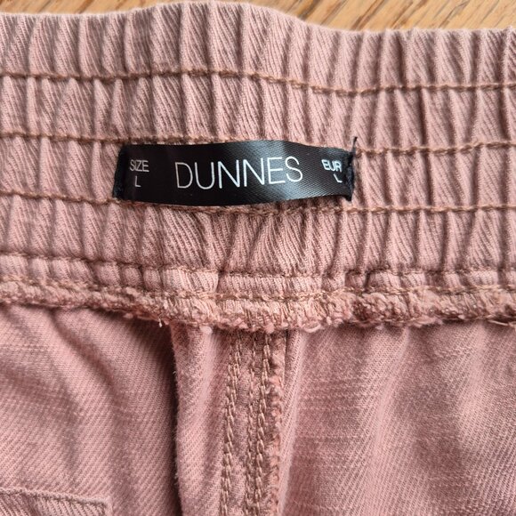 Dunnes Stores Women’s Rose Lyocell Cotton Jogger Trousers Size 16-18 - Picture 3 of 10